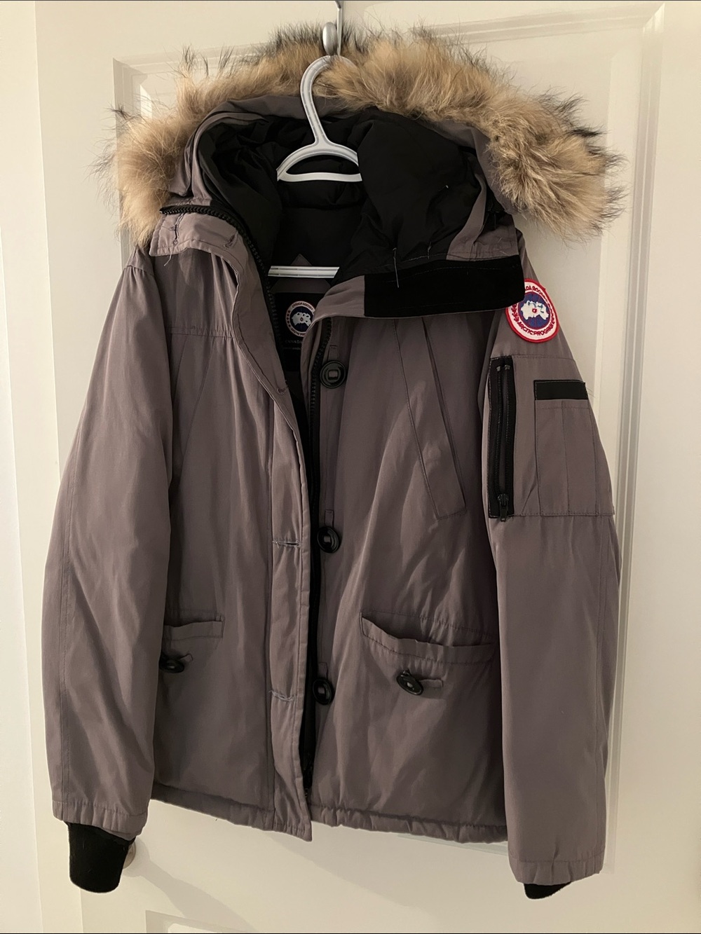 Women’s medium jacket.